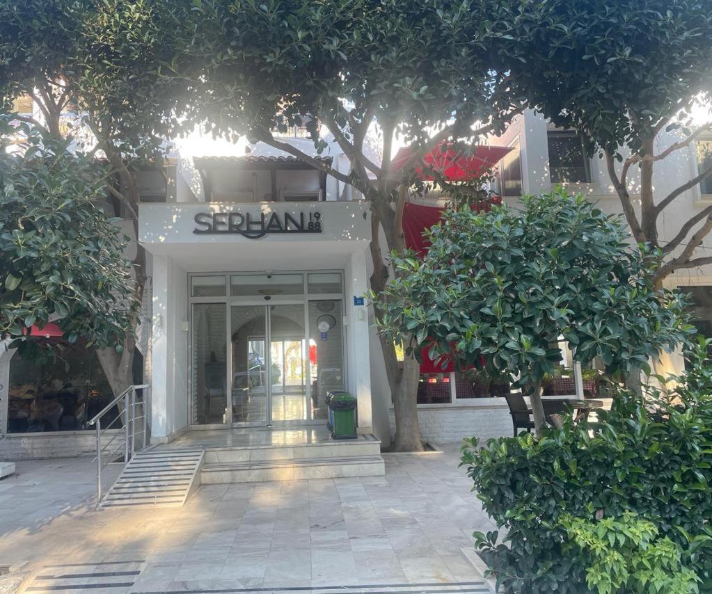 גומבט Serhan Hotel מראה חיצוני תמונה